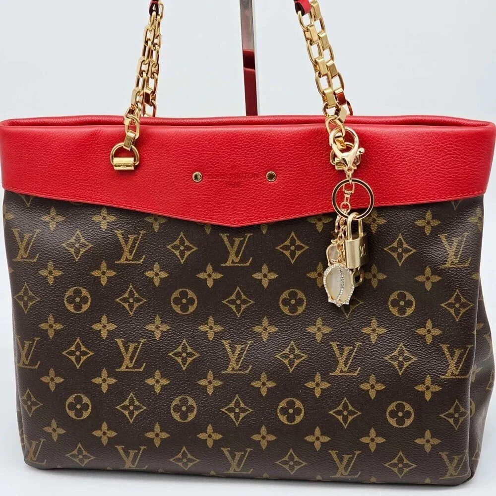 Louis Vuitton Gold Lock 🔒 Authentic LV Key + Unbranded Flower Bag Charm